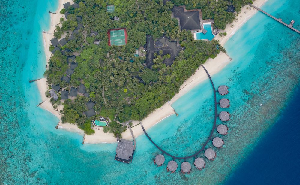 Jacuzzi Beach Villa at Adaaran Select Meedhupparu with 24Hr Premium All-Inclusive thumbnail 7